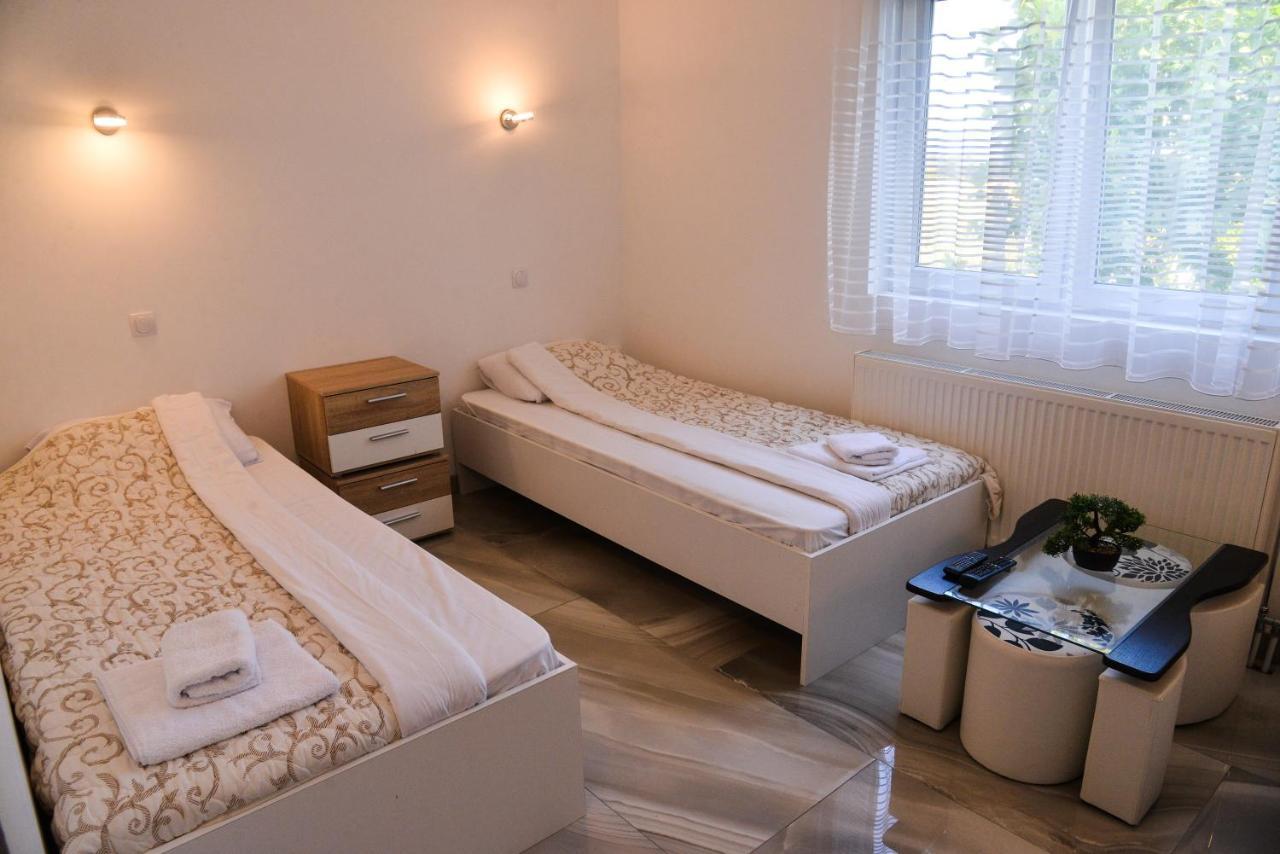 Mesecev Konak Bed & Breakfast Nis Exterior photo